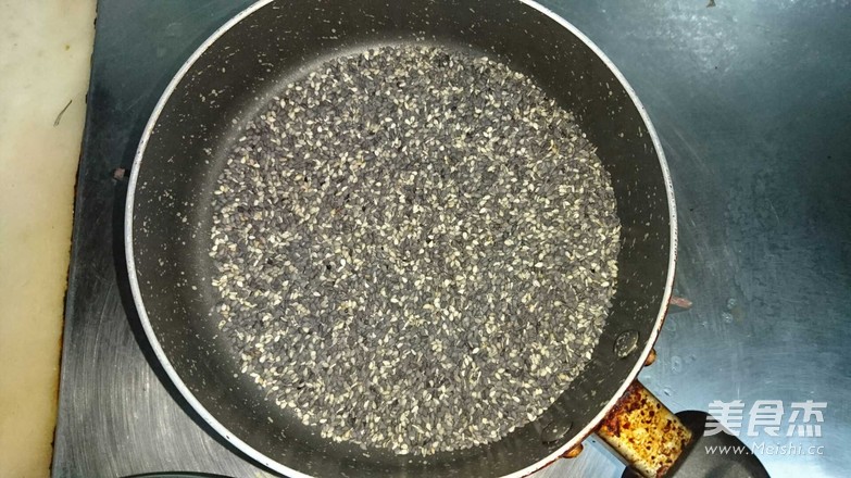 Purple Rice Black Sesame Porridge recipe