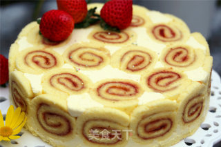 Strawberry Roll Cheese Mousse Cake recipe