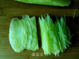 Spicy Lettuce Shreds recipe