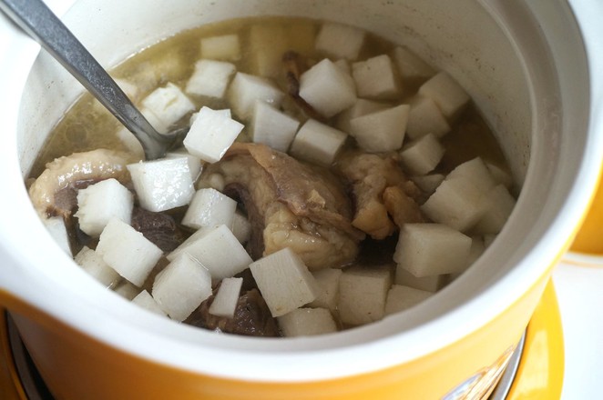 Lamb and Radish Noodle Soup recipe