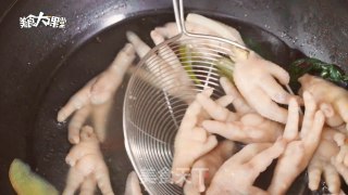 Lemon Passion Fruit Chicken Feet recipe