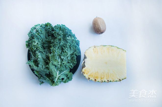 Kale Pineapple Kiwi Juice recipe