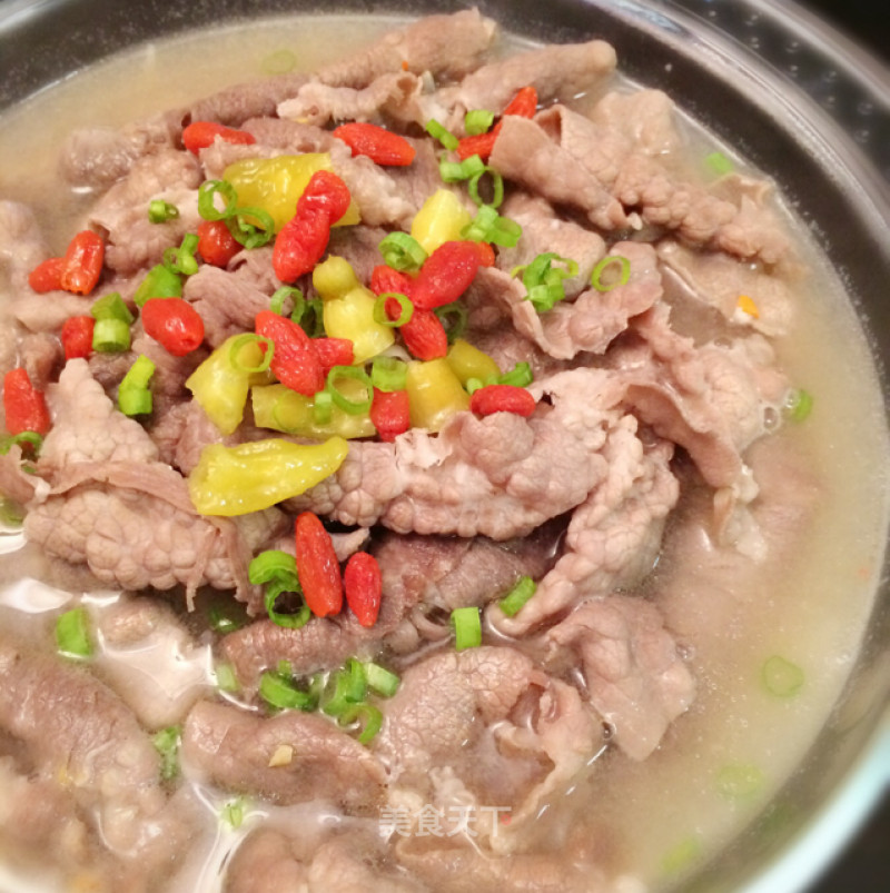 Beef Udon Noodles with Enoki Mushroom and Sour Soup recipe