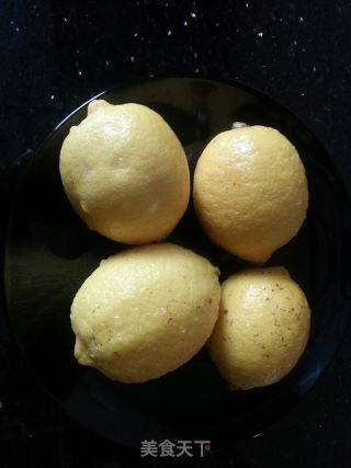 Sweet and Sour-lemon Honey Water recipe