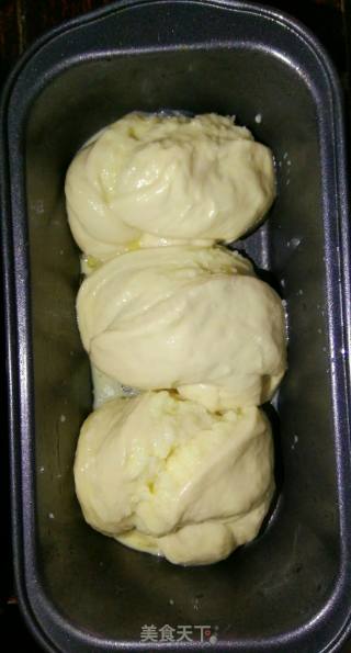 Light Cream Coconut Bread recipe