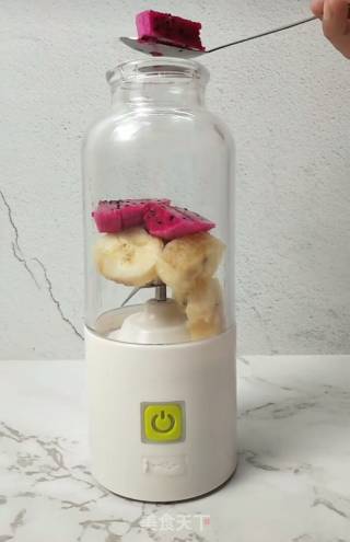 Banana Dragon Fruit Milkshake recipe