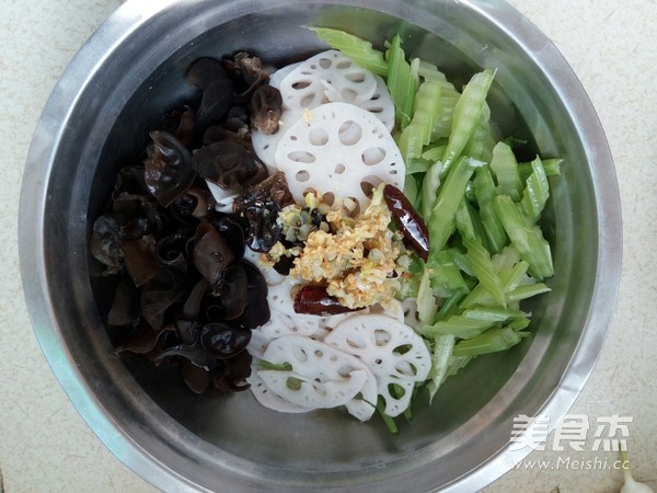 Mixed Lotus Root Fungus recipe