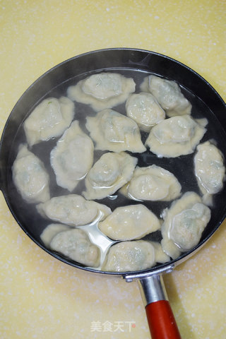 Mom’s Taste—shrimp Dumplings with Haw and Clover recipe