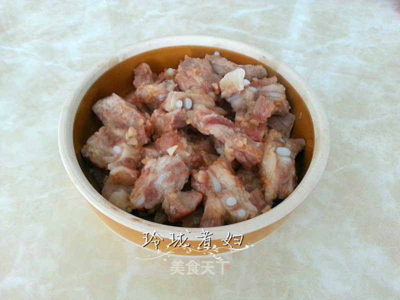 Steamed Spare Ribs with Taro recipe