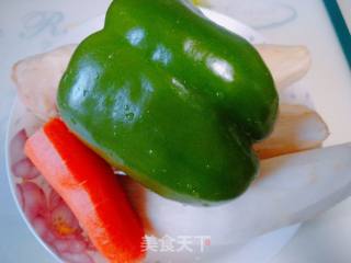 Stir-fry with Green Pepper, Oyster Mushroom and Carrot recipe