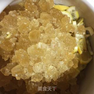Old Rock Sugar Stewed with Lemon recipe