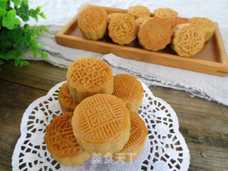 Refreshing Five-core Moon Cake recipe