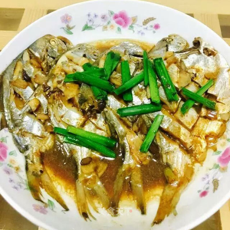 Home-style Braised Pomfret