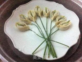 Steamed Dumplings with Horseshoe Flower recipe