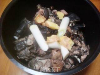 Black Chicken Yam Pot recipe