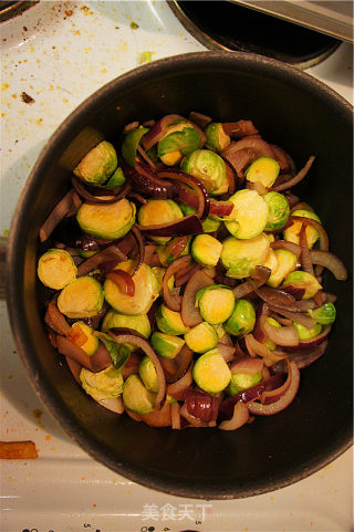 Stir-fried Lamb with Black Pepper, Green Onion and Kale recipe