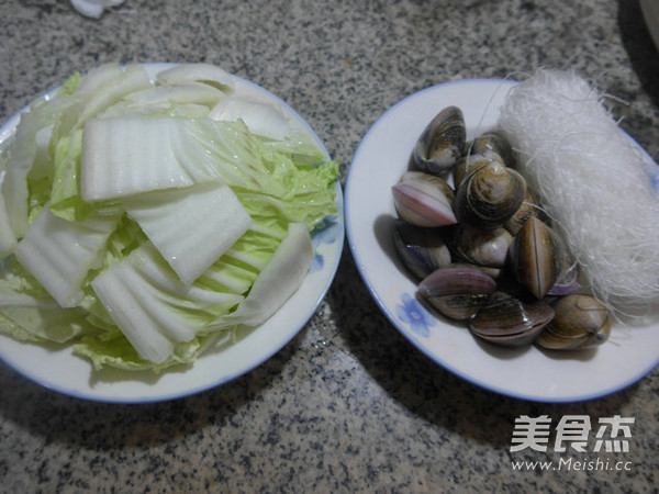 Cabbage and Clam Soup with Vermicelli recipe