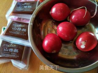 Hawthorn Cake Mixed with Cherry and Radish Flowers recipe