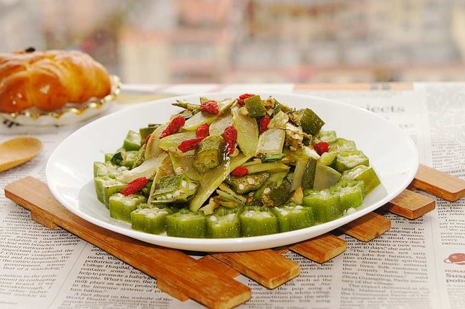 Stir-fried Lettuce Neck with Okra recipe