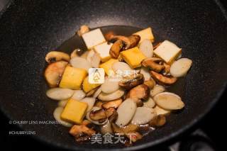 Black Truffle Cheesy Rice Cake recipe