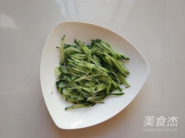 Chicken Shreds with Mustard Vermicelli recipe