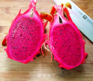 Dragon Fruit Coconut Milk Sago recipe