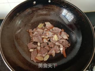 Stir-fried Pork Head with Cauliflower recipe