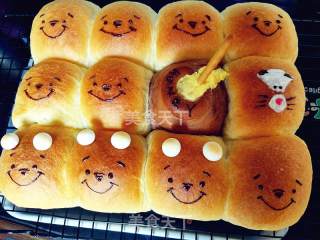 #柏翠大赛#pooh Bears Squeezing Small Bread recipe