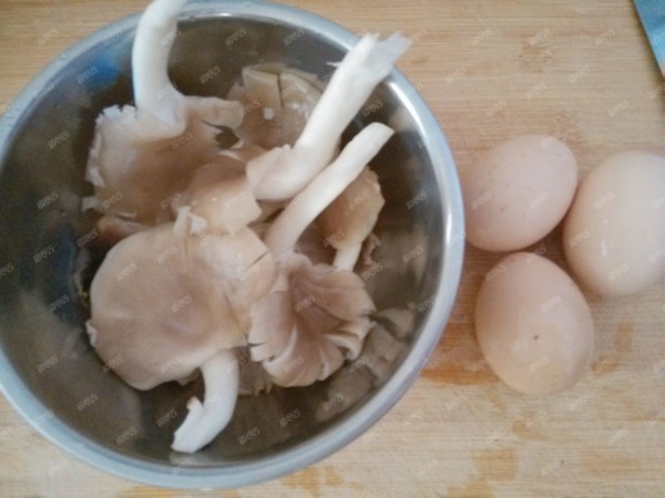 Mushroom and Egg Soup recipe