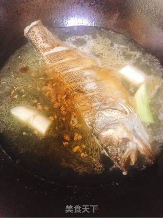 Porcelain Sea Bass Soup recipe