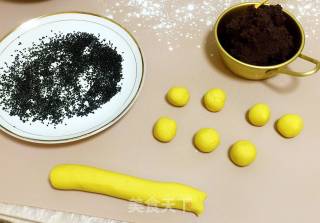 Homemade Pumpkin Pie with Bean Paste recipe