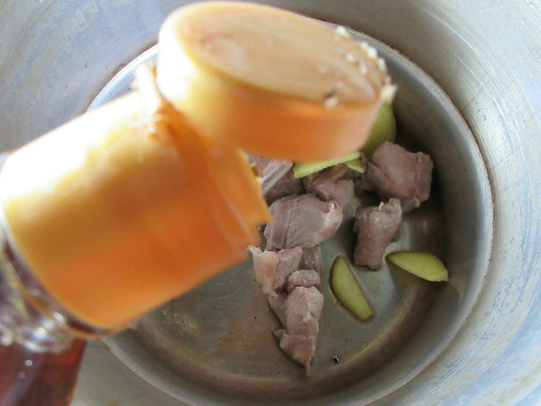 Meaty Papaya Soup recipe