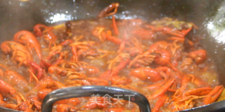 Teach You to Make Spicy Crayfish that Make Your Mouth Water recipe