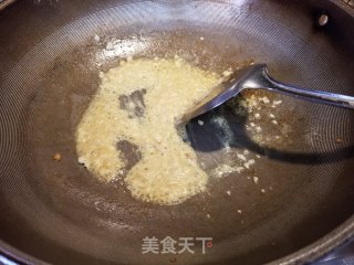 Stir-fried Sweet Potato Leaves with Fermented Bean Curd and Garlic recipe