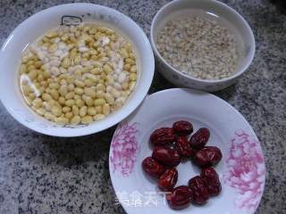 Red Date Barley Soy Milk recipe