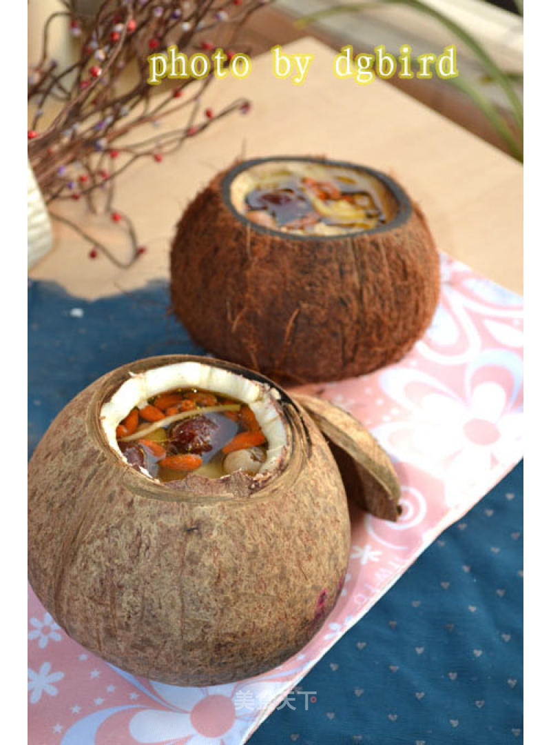 Coconut Stewed Black Chicken Soup recipe
