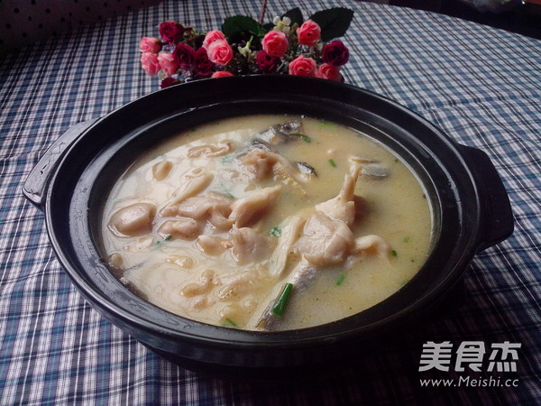 Mushroom and Crucian Carp Soup recipe