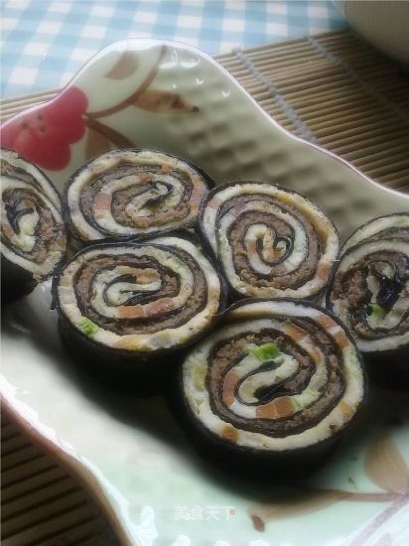 Egg Crust Pork Seaweed Roll recipe