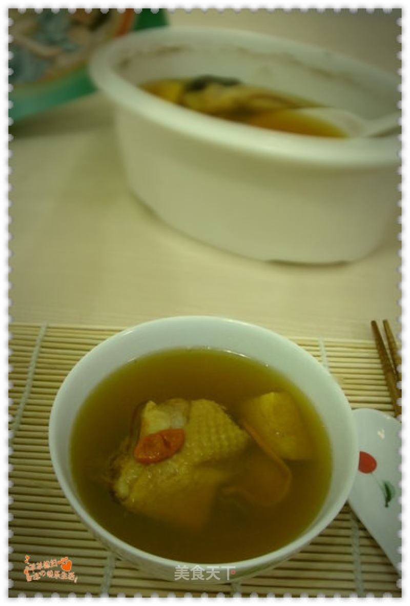 Golden Cordyceps and Yam Chicken Soup recipe