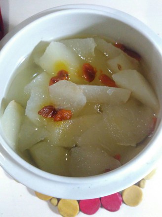 Stewed Pears with Loquat Leaves and Rock Sugar recipe