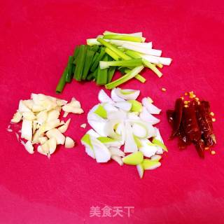 Scrambled Eggs with Cabbage recipe