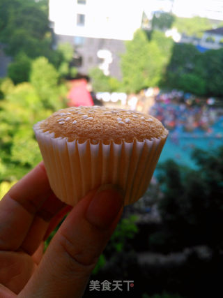 Super Soft and Delicate Sponge Cupcakes recipe