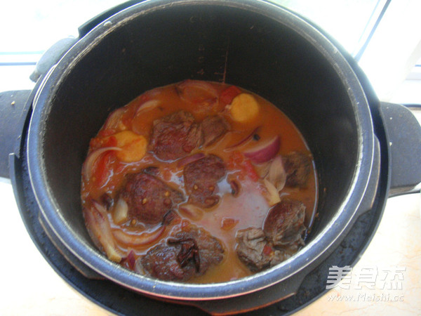 Stewed Beef Tendon with Tomato recipe