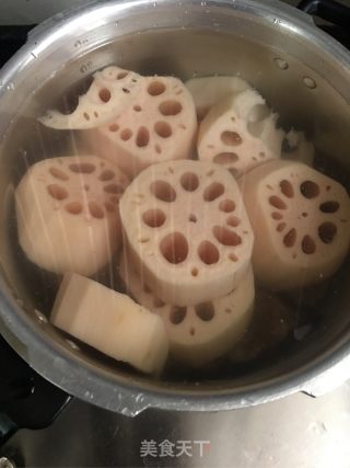 Lotus Root and Barley Bone Soup recipe