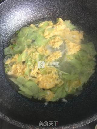 Cucumber and Egg Soup recipe