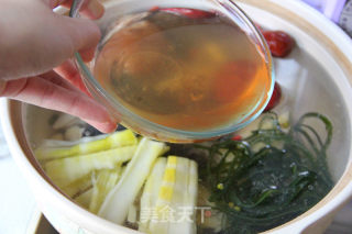 [winter Healthy Vegetables]-mushroom Nourishing Ginseng Chicken Soup recipe