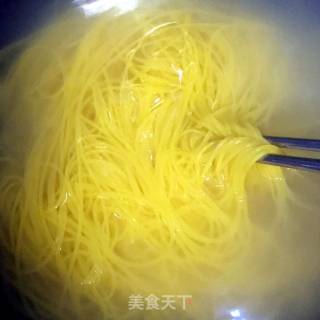 Cornmeal Beef Warm Noodles (korean) recipe