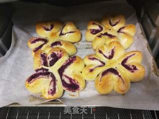 Purple Sweet Potato Fancy Bread recipe