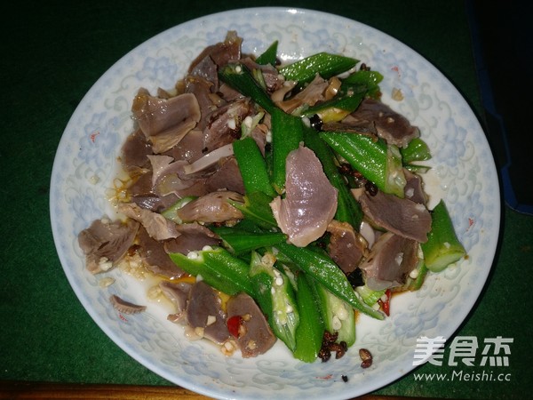 Duck Gizzard Mixed with Okra recipe