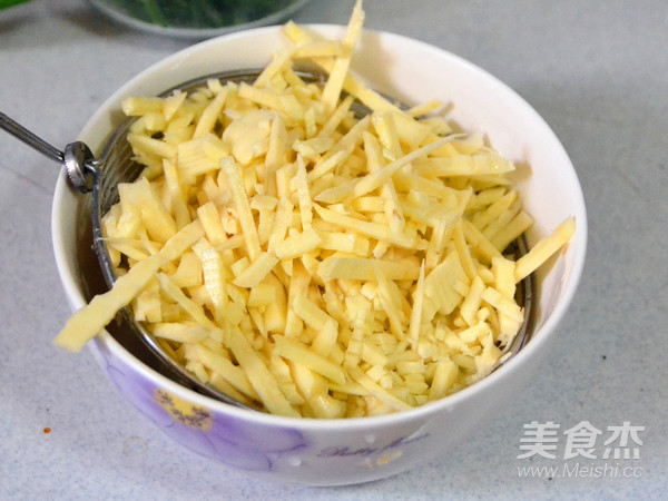 From A Bite of Raw Bamboo Shoots to Delicious Fried Pickled Bamboo Shoots recipe